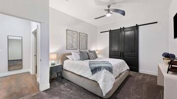 4 bedrooms, iron/ironing board, WiFi (free), bed sheets