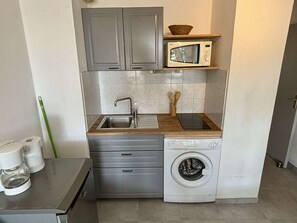 Kühlschrank, Mikrowelle