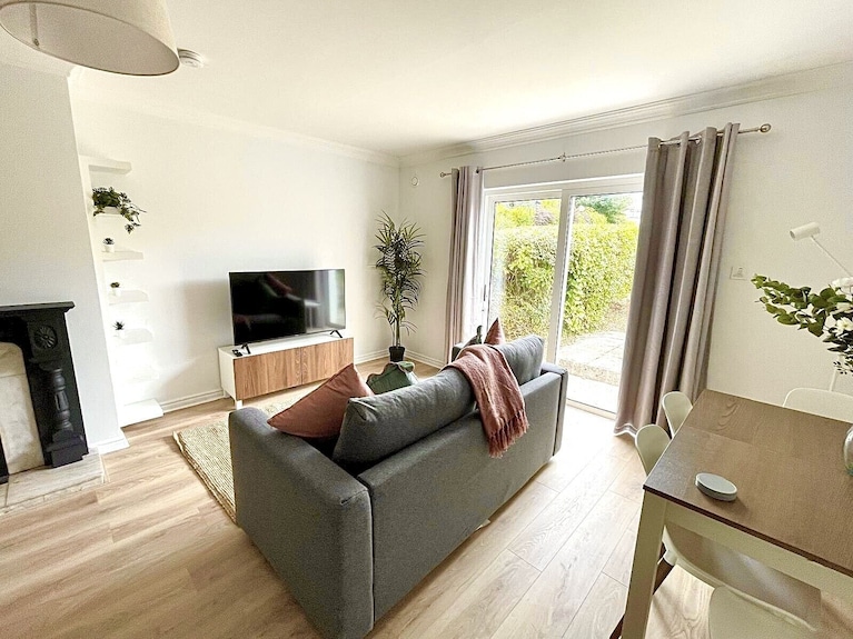 Luxury By The Coast 7 - Galway