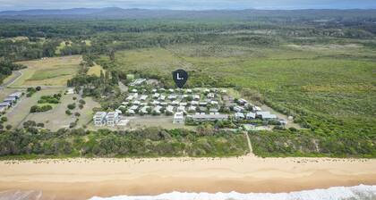 Sandy Shores, W6 Serenity Resort