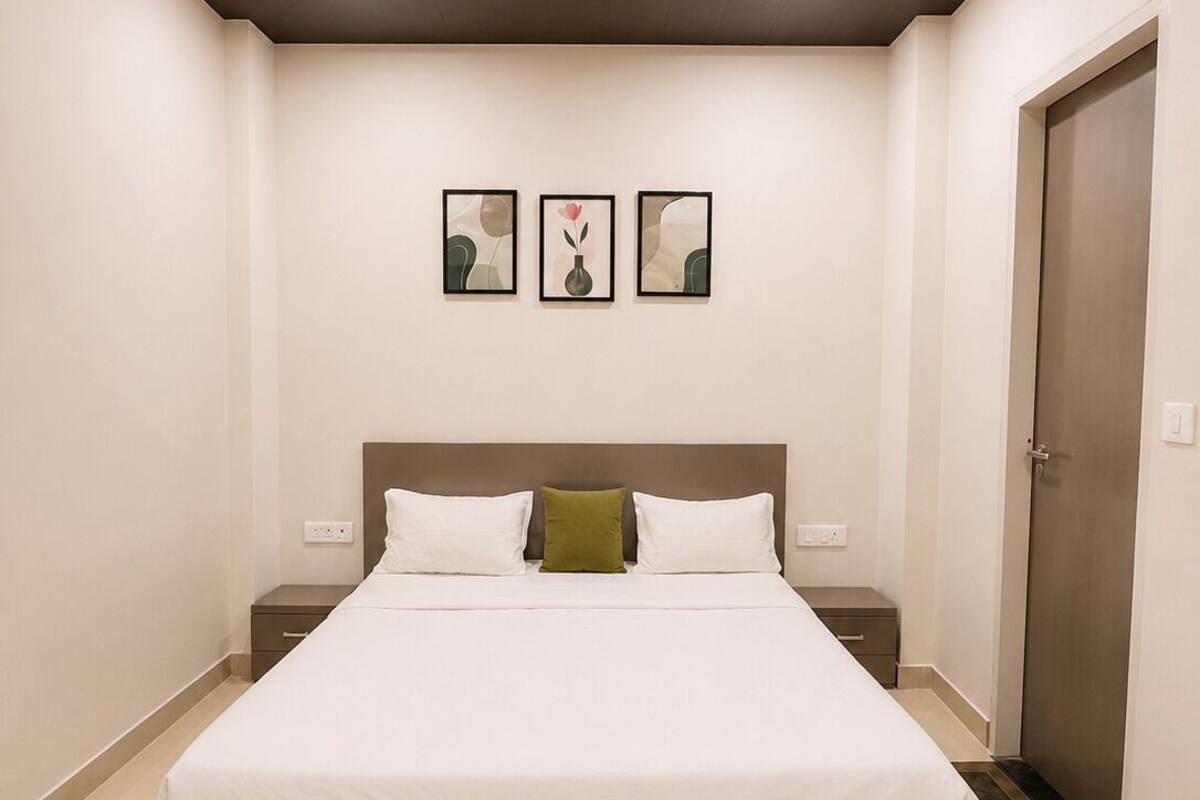 Habitación junior | Espacio para trabajar con un portátil y wifi gratis