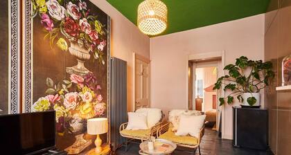Host Stay - Little Marjorelle