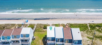Lulu's Place | Oceanfront!