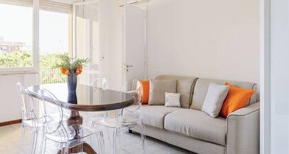 Beautiful apartment for 4 guests with A/C, WIFI, TV, balcony and panoramic view