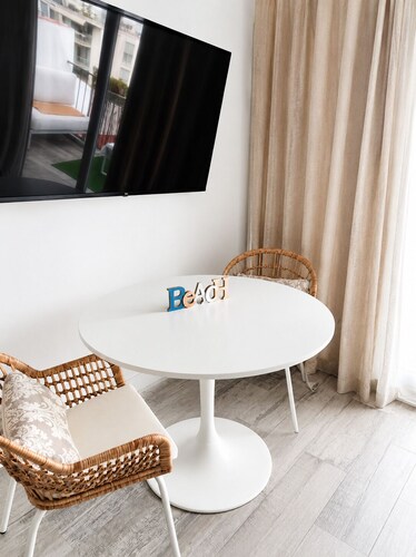 PENTHOUSE on the beachfront with views of SITGES