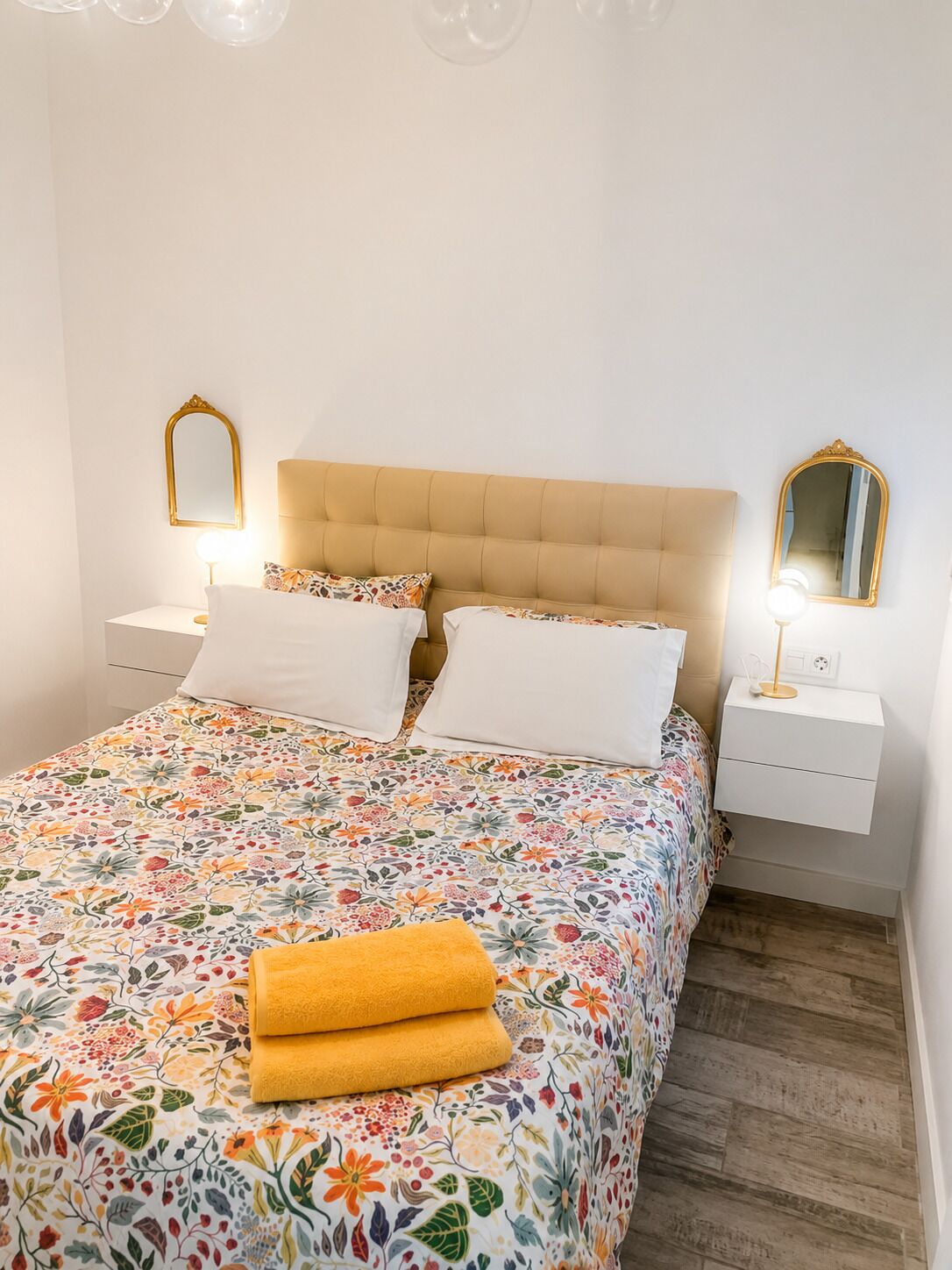 1 slaapkamer, een strijkplank/strijkijzer, internet, beddengoed