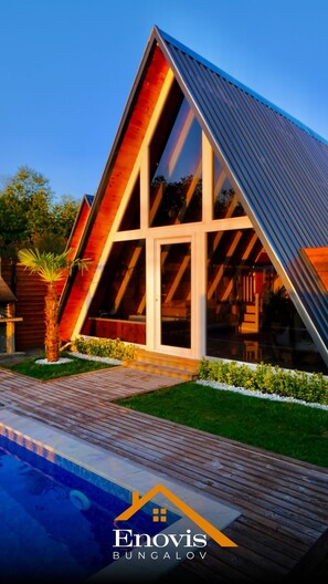 Bungalow | Pool | 3 Außenpools