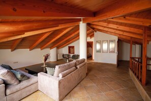 Interior - Villa Kyma (Platana)
