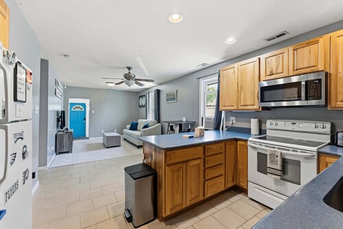 Comfortable Modern Home Near Jersey Shore Beaches & Shops