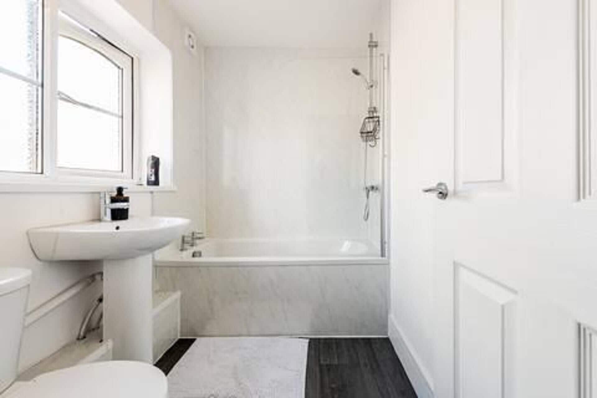 Combined shower/tub, deep soaking tub