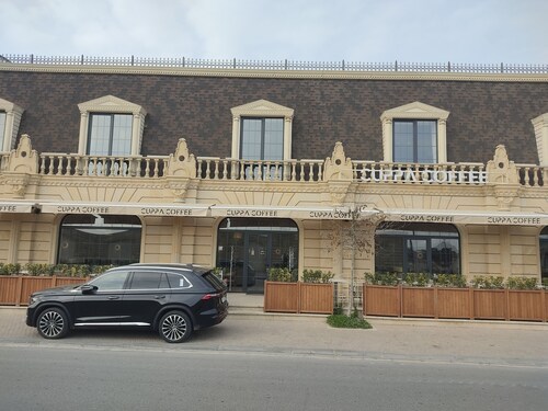 2-bedroom house in fabulous Baku with cool AC