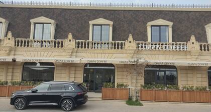 2-bedroom house in fabulous Baku with cool AC