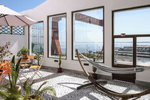Unclassified image, 3 of 33, button - Casa Rio • Wide Estuary Views • Walk To Lisbon Ferry • Free Parking (Almada)