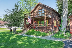 Duplex, 1 Bedroom | Exterior - City Explorer Basecamp Buffalo 1 Bedroom Duplex (Buffalo)