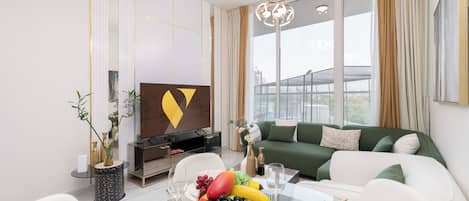 Deluxe Apartment, Balcony, City View | Living area