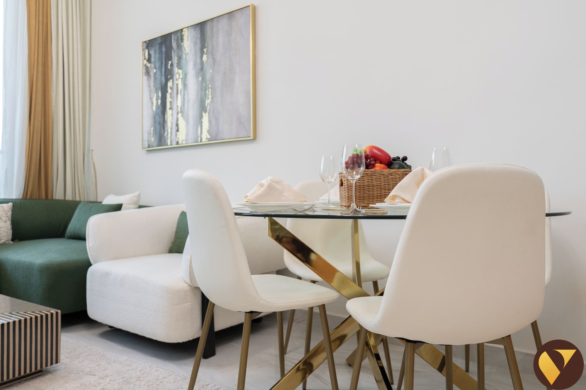Deluxe Apartment, Balcony, City View | Dining