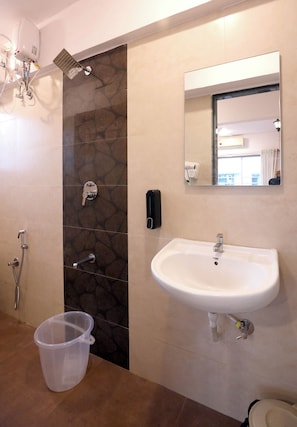 Towels, toilet paper - Gagal Home - Apartments Suite (Mumbai)