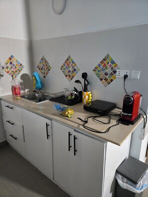 Private kitchen - PLACE 2BE!!! (Pwani Mchangani)