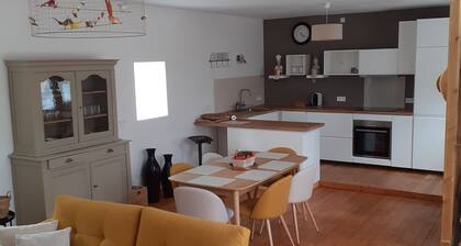 House a 10-minute bike ride from the beaches