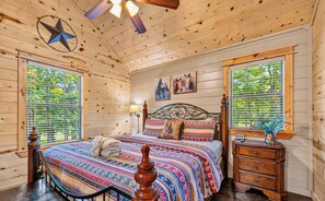 Internet, bed sheets - Hot Tub, Fire Pit & Near Beavers Bend (Broken Bow)