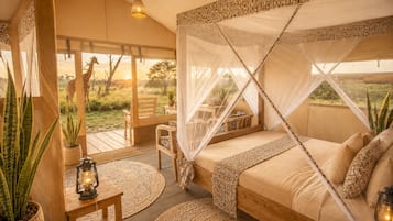Comfort Double Room, Lake View | In-room safe