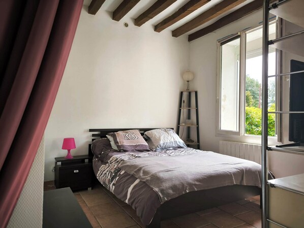 Room - Vrbo Property (Tours)