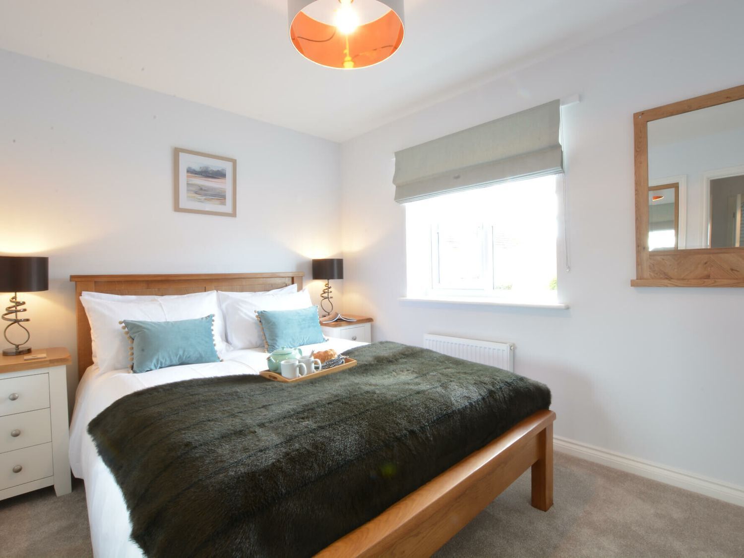 2 bedrooms, individually decorated, individually furnished, free WiFi