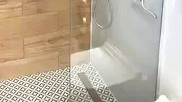 Handtücher, Toilettenpapier