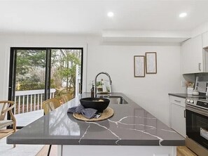 Coffee/tea maker, fridge, microwave, oven - New Rental-3 beds, 2.5 baths, New Seabury (Mashpee)