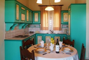 Villa, vista mare | Cucina privata