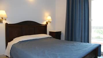 Villa, Sea View | In-room safe, blackout drapes, soundproofing, iron/ironing board