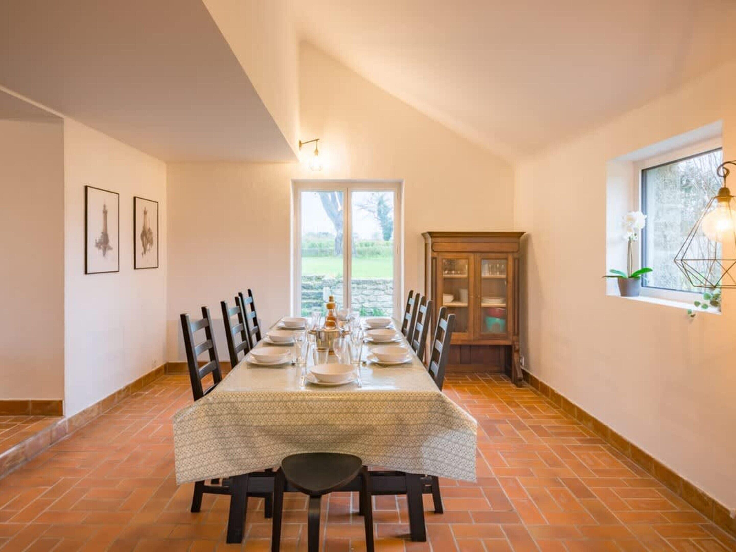 Apartment | Dining