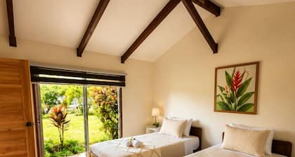 Cozy centrally located room with 2 single beds – Room #2