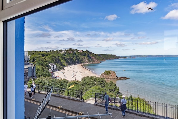 House - North Beach Sea View - Close to Town and Seafront (Tenby)