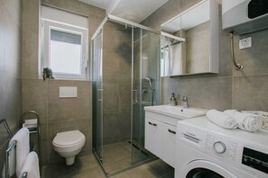 Apartment | Badezimmer