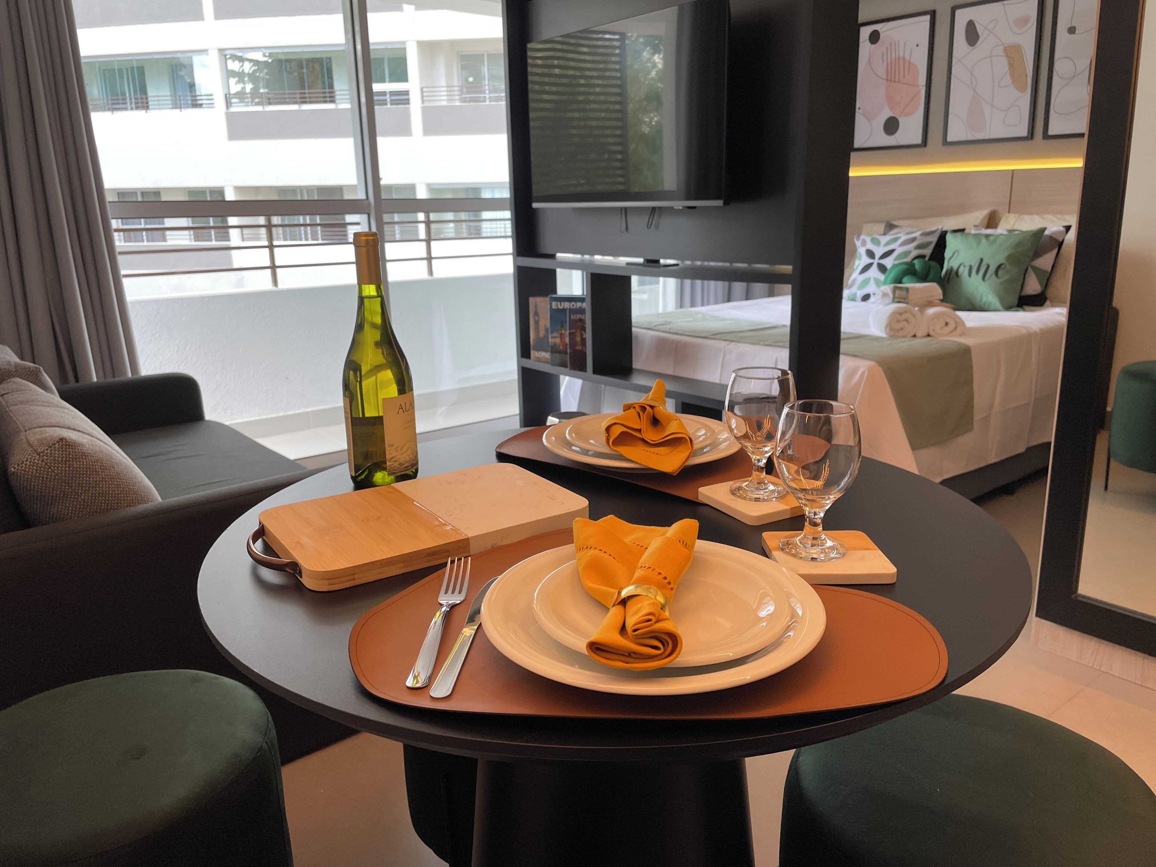ห้องแฟมิลี่ทวิน, ระเบียง, วิวสวนหย่อม | พื้นที่ทำงานแบบใช้แล็ปท็อป, Wi-Fi ฟรี