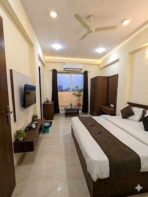Family Double Room | Desk, free WiFi - Hotel VK Palace (Indore)