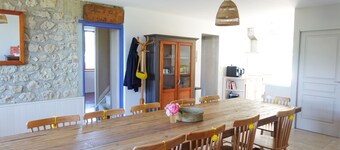 200 m² country house, Gypsy charm, in a quiet setting, close to nature
