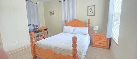 3 bedrooms, WiFi, bed sheets