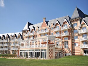 Exterior - Relaxing Wellness Getaway in Bagnoles (Bagnoles-de-l'Orne)