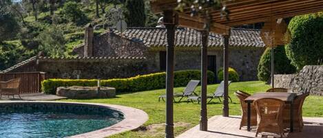 Maison, 6 chambres, piscine privée, côté montagne | Piscine | Piscine extérieure
