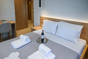 2 Schlafzimmer, Schreibtisch, Bügeleisen/Bügelbrett, kostenloses WLAN