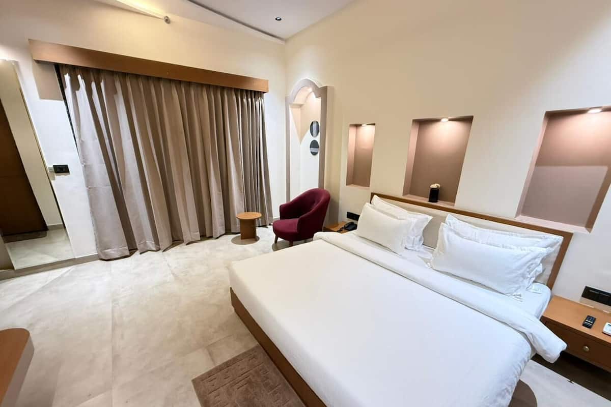 Luxury Double Room | Free WiFi