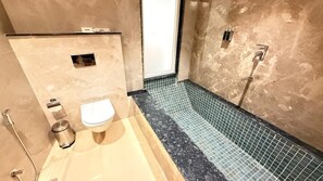 Executive-Doppel- oder -Zweibettzimmer, Bergblick | Badezimmer