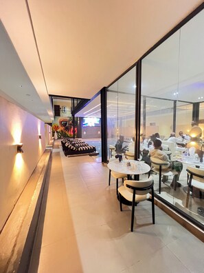 Dining - Oasis Signature Hotel  (Ijebu Ode)