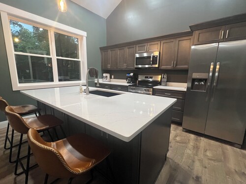 Brand new spacious 4-bedroom house in gorgeous Nancy with AC