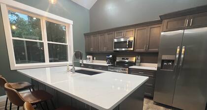 Brand new spacious 4-bedroom house in gorgeous Nancy with AC