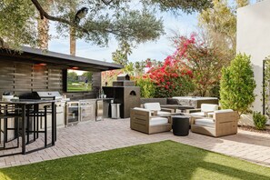 Outdoor dining - New Listed North Scottsdale Residence (Scottsdale)