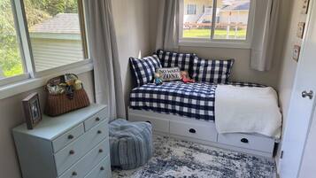 2 bedrooms, free WiFi, bed sheets