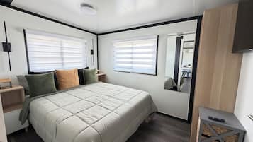 2 chambres, bureau, fer et planche à repasser, Wi-Fi gratuit